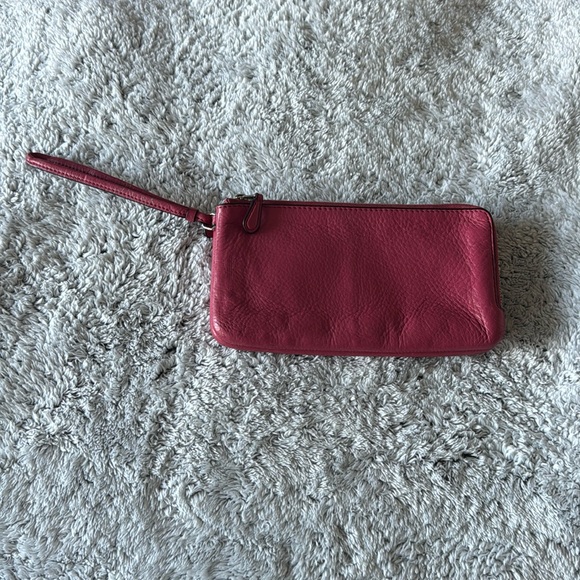 Coach Handbags - COACH wristlet!